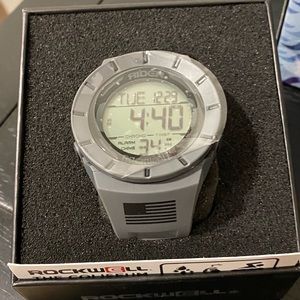 Rockwell coliseum grey with American flag new in box